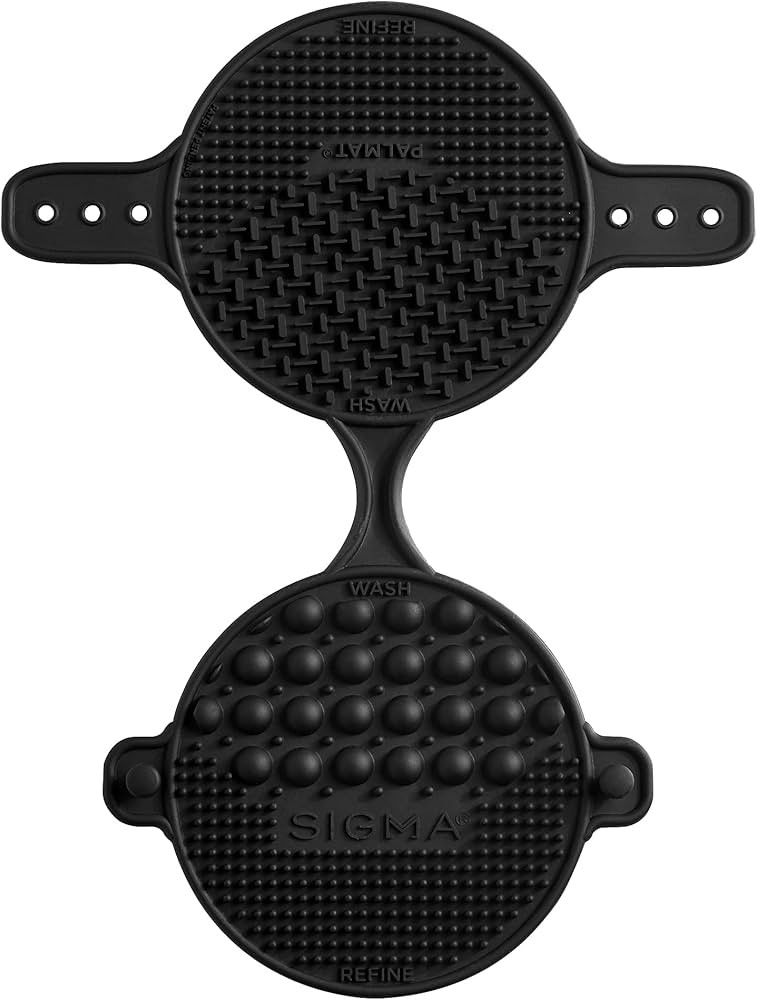 Sigma Beauty - Palmat® - Makeup Brush Cleaner - Perfect for Travel and On the Go - Palm Sized - ... | Amazon (US)