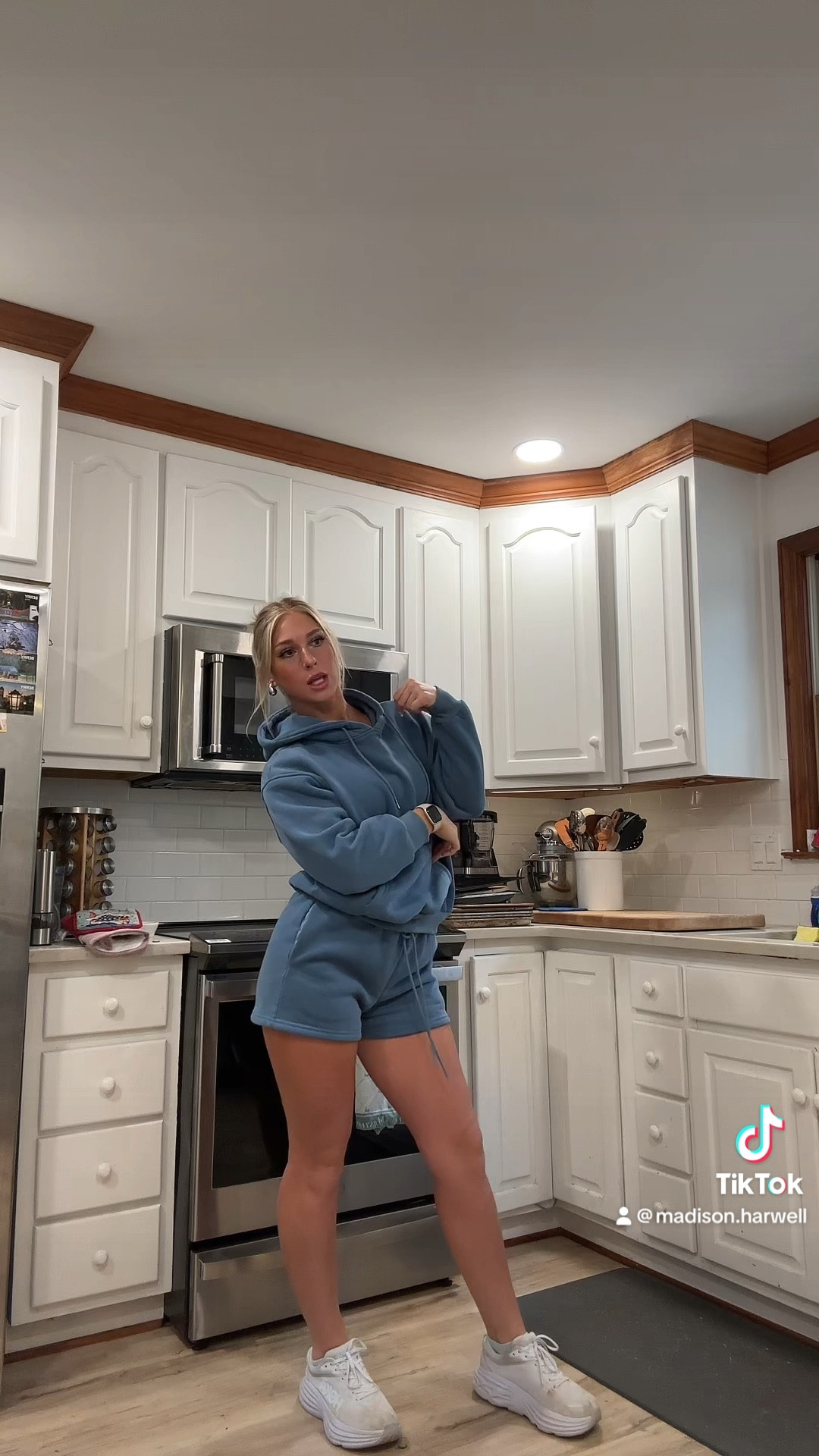 Amazon sets and white tennis shoes have my heart for life 🤍🥲 for reference I’m 5’8 and wearing a size S in the set!! 

#LTKCyberWeek #LTKGiftGuide #LTKSeasonal