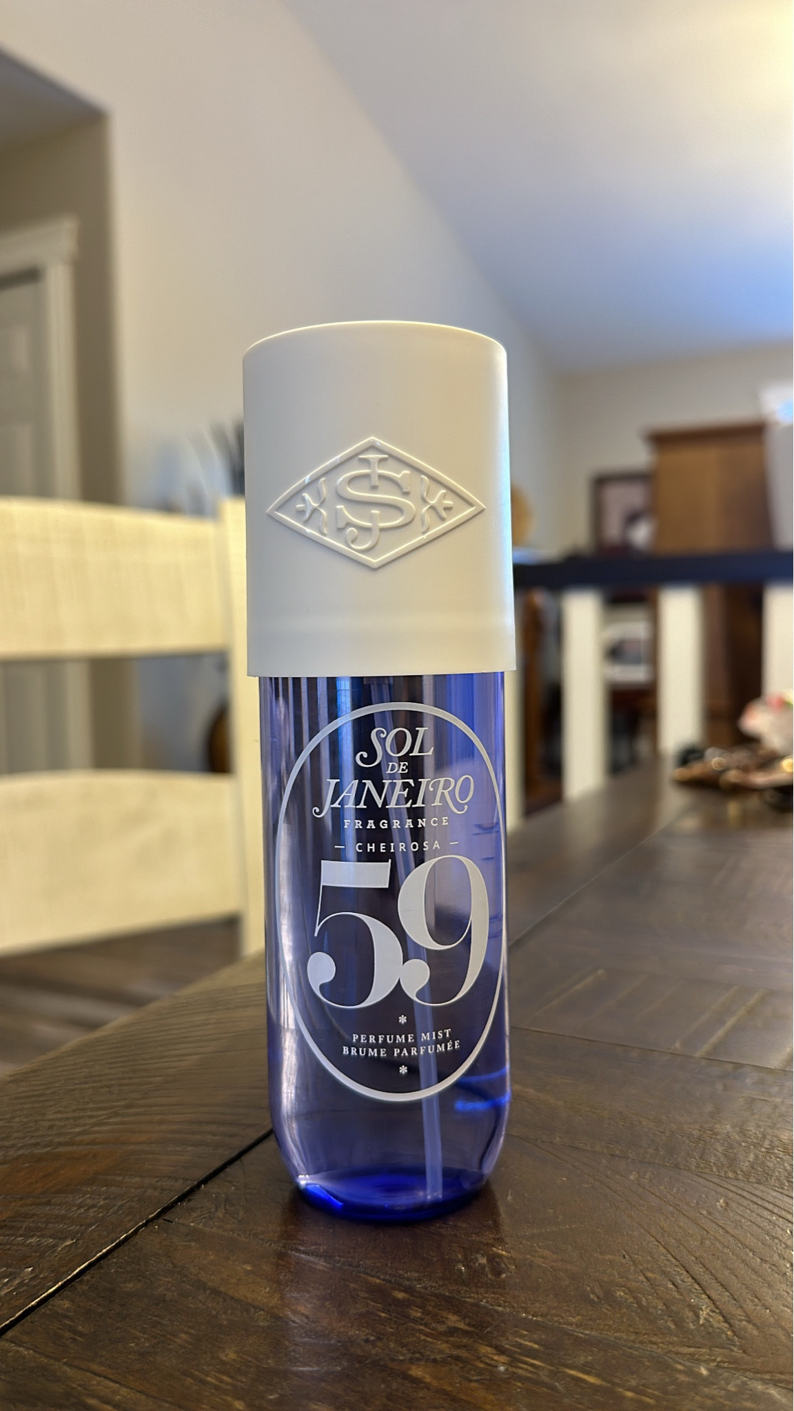 Sol de Janeiro Cheirosa, sol de janeiro, perfume, body mist, scents, sephora, smell good, clean girl, that girl aesthetic, trendy, trending, must have