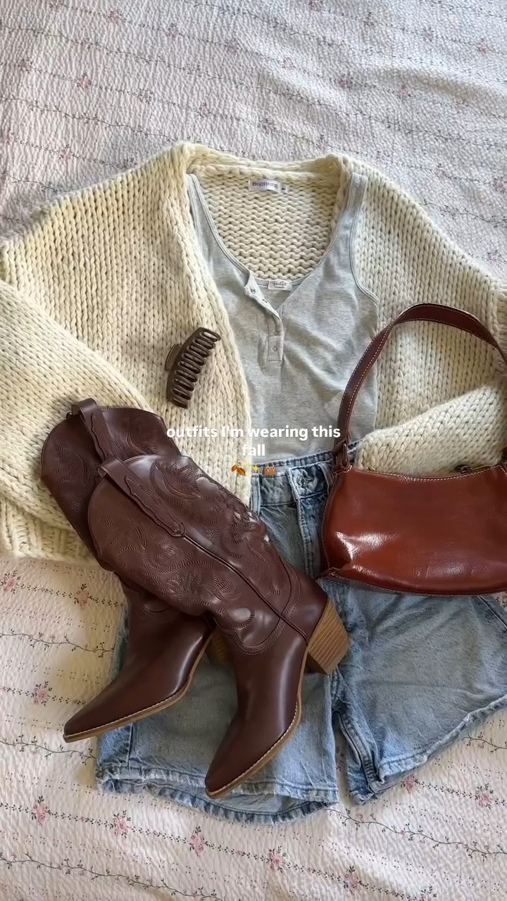 Linked what I could! Some items are thrifted!

#falloutfitideas #falloutfitinspo #fallaesthetic #fallvibes #pinterestgirl