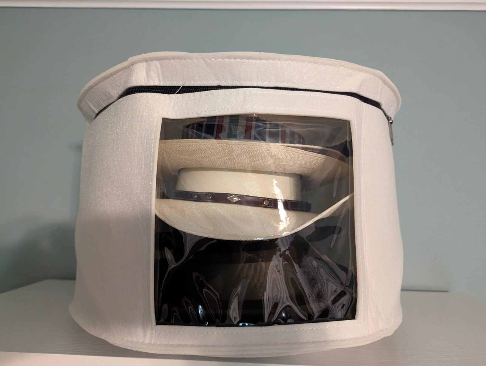 Memfish Hat Box-Hat Boxes for Women Storage Travel Felt Hat Box Large Round Hat Carrier Case Organizer Wide-Brim Cowboy Men Cowboys Caps Clothes Closet Storage Foldable Hat Box with Lids(1-White) | Amazon (US)