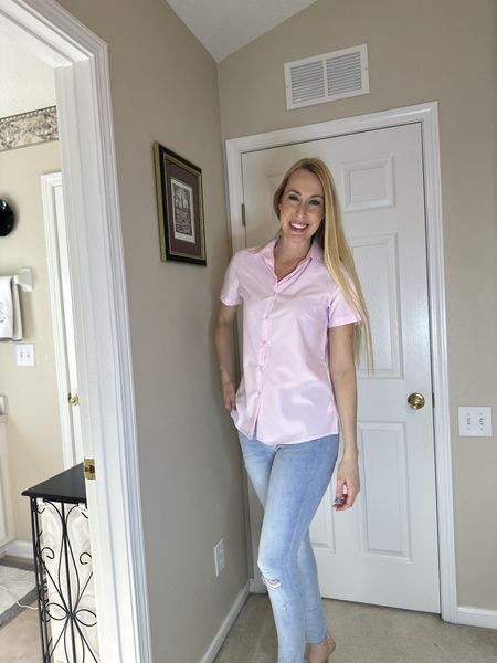 A cute shirt for spring to wear to the office. 
Looks great with a blazer or with a skirt. 
Wearing size smalll

#LTKworkwear #LTKfindsunder50 #LTKstyletip