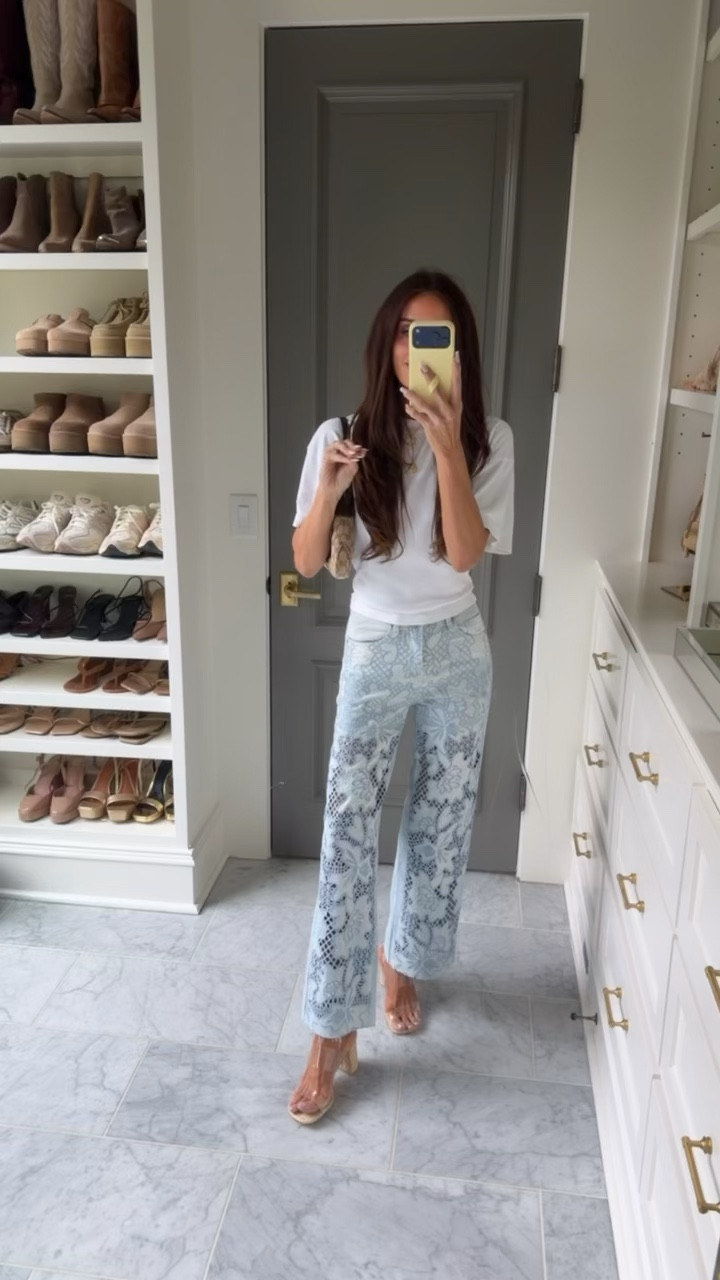 Dinner outfit, summer outfit, fun jeans, white tee, mini bag, date night outfit, gno outfit 

#LTKMothersDay

#LTKgrwm #LTKootd