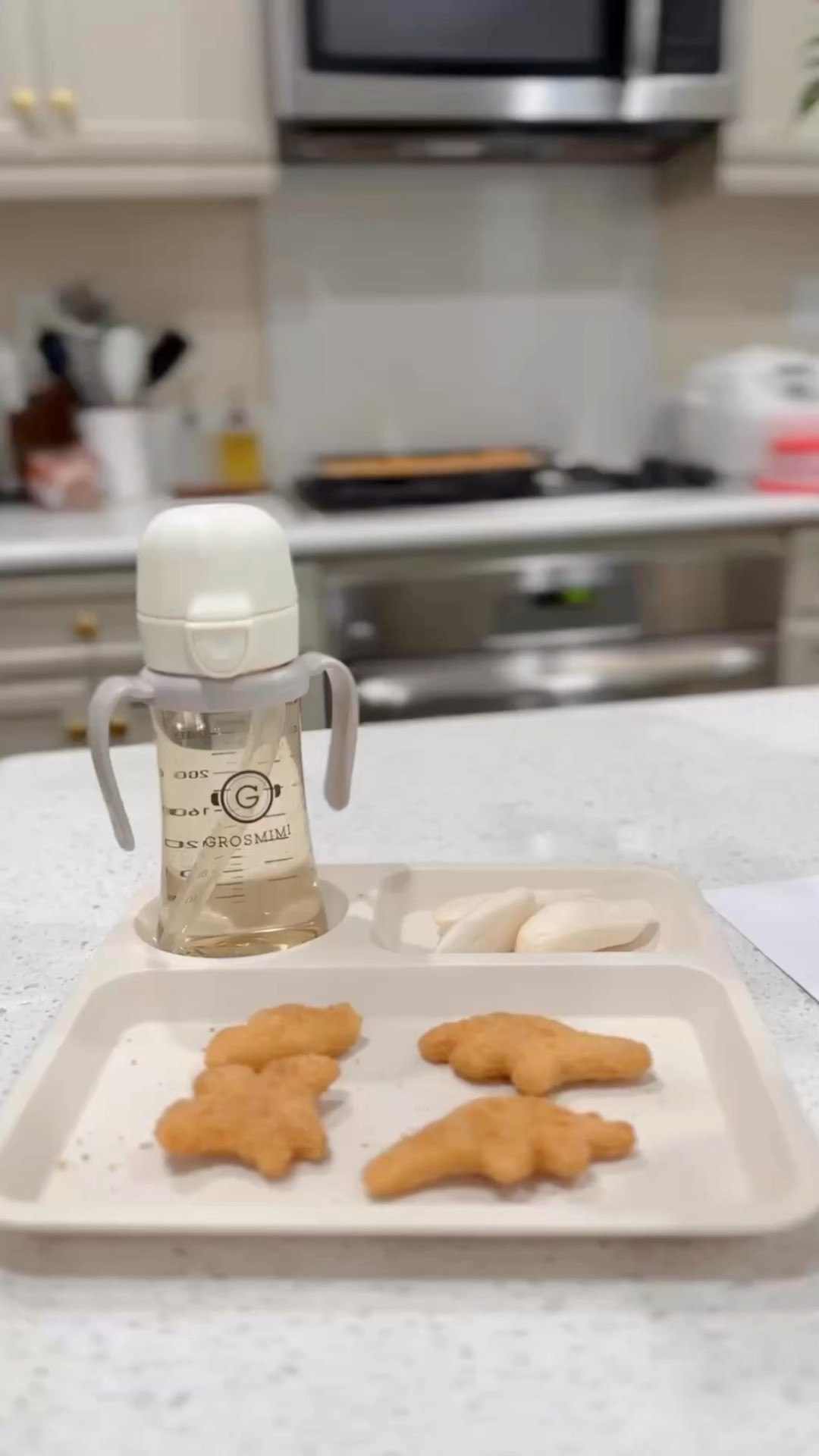 Toddler lunch featuring Grosmimi Straw Cup with Flip Top Lid & Korean Rice Snacks ☺️

This straw cup is our favorite 😍 

~ It's lightweight
~ Easy to clean + sterilize
~ Cutest pattern and designs
~ PERFECT for little ones with the easy one-handed handle & flip-top lid (one touch cap)
~ Leak free &
~ Highly functional & recommend

Discount Code for Zezebaebae: ELEXUS100FF ☁️🌸



#LTKKids #LTKFindsUnder100 #LTKGiftGuide