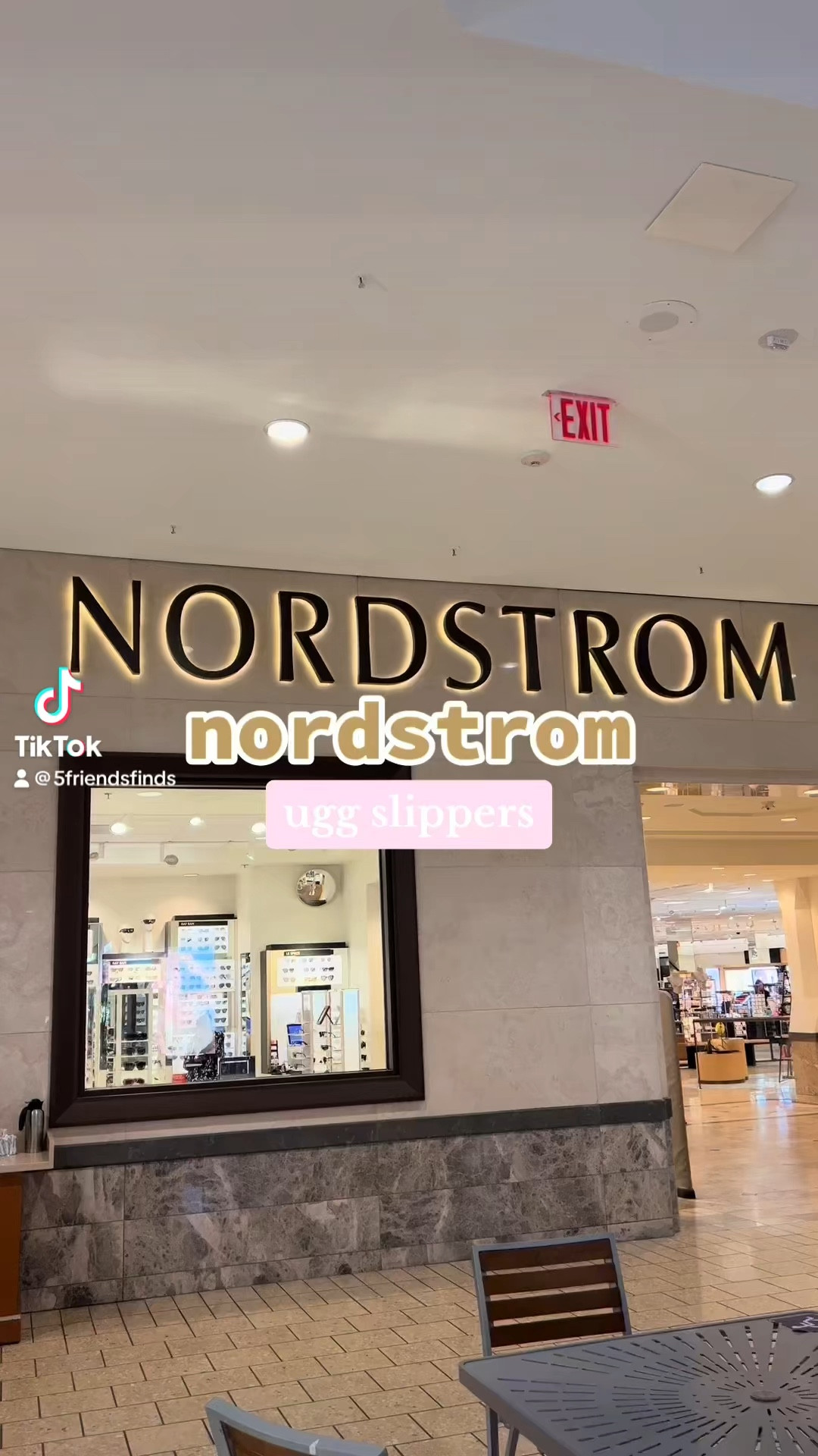 #ltk #ltkfashion #nordstrom #nordstromfinds #ugg #uggslippers #viraluggs #uggplatform #platformuggs

#LTKSeasonal