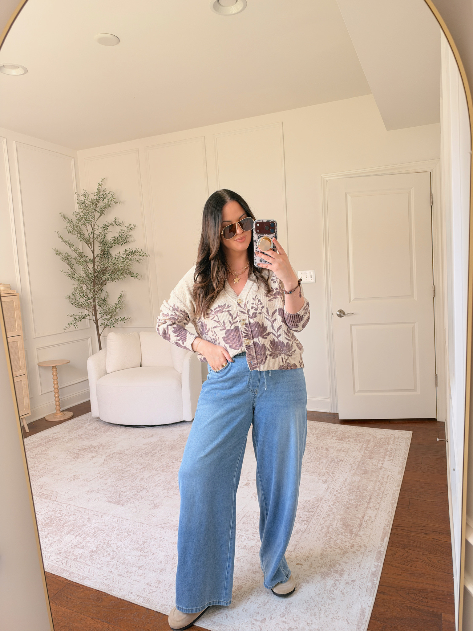 wearing a large in the top, XL in the pants 

 #LTKSeasonal #LTKMidsize