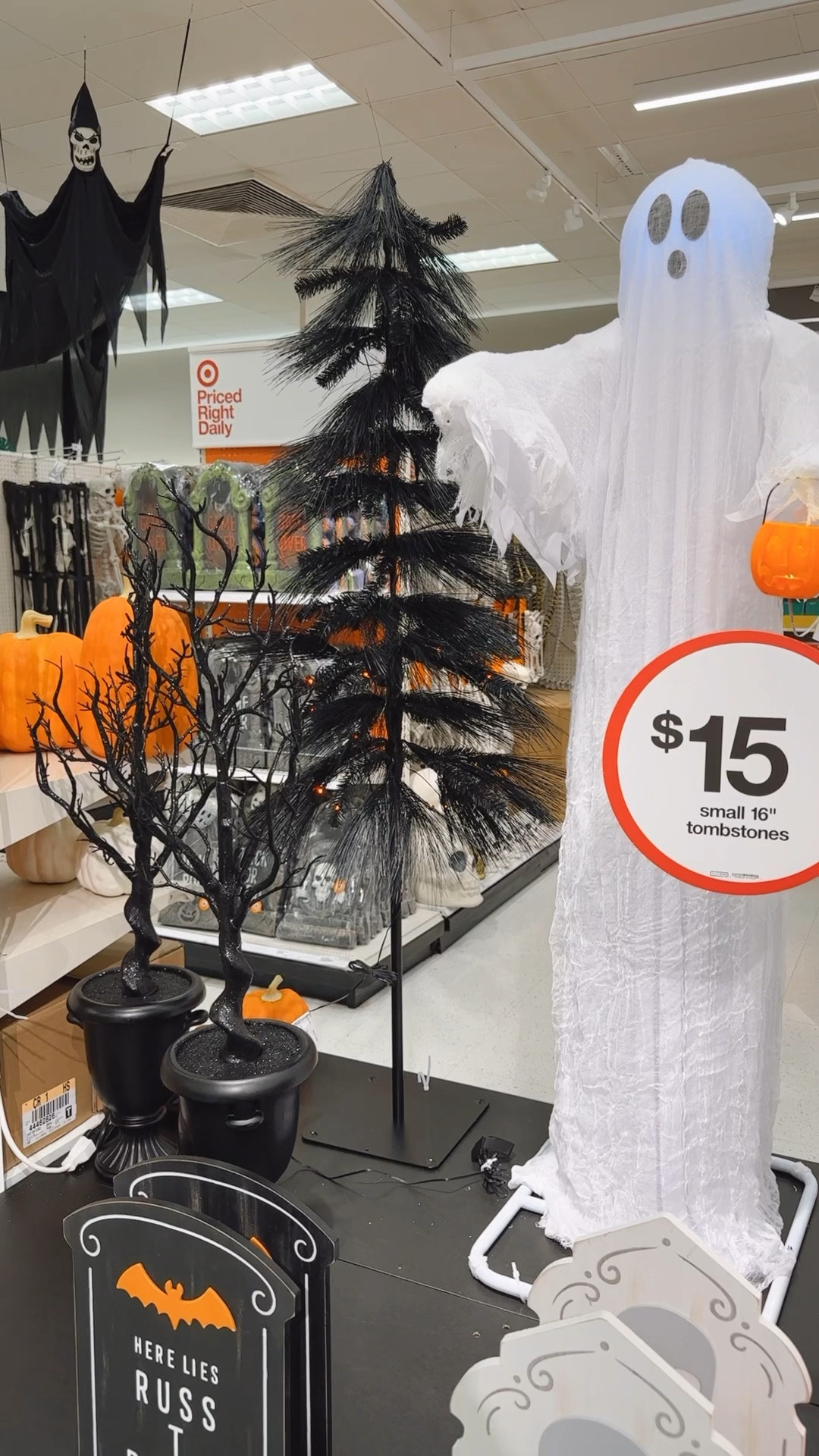 Hyde & EEK collecrion 

#LTKparties #LTKHalloween #LTKSeasonal