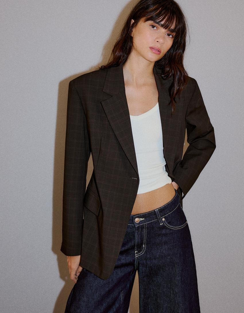 Taillierter Blazer mit Karomuster | Bershka DE