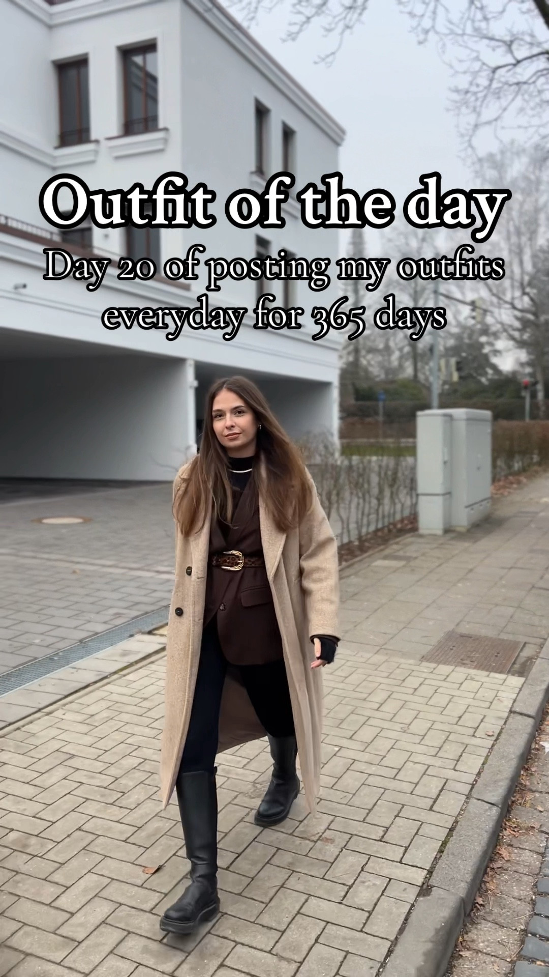 Braun ist das neue Schwarz, und in Kombination gefallen mir die zwei Farben direkt noch besser. Und es ist heute einfach schon Tag 20/365 meiner täglichen Outfit Inspo für euch 🤎🧸 

#LTKdeutschland #LTKstyletip #LTKwinter