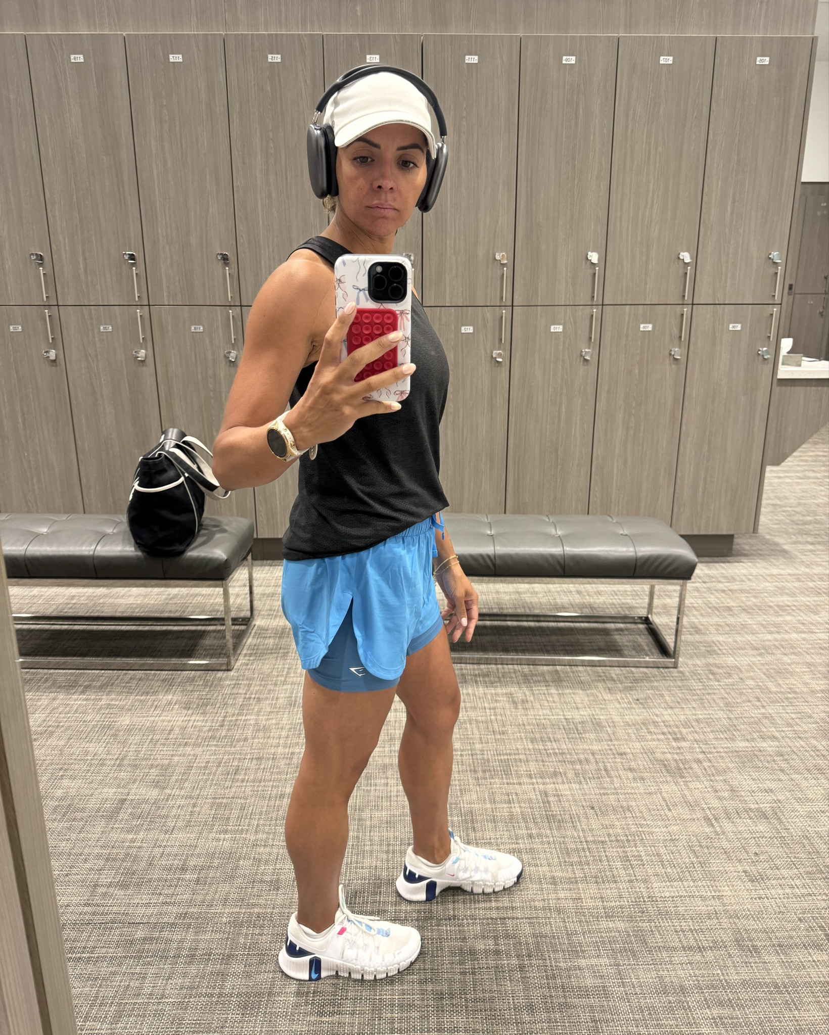 Tried Gymshark running clothes for the first time. Not too shabby. Shirt was a little longer than I’m used to. But absorbency and comfort was 👌🏾



#LTKOver40 #LTKActive #LTKFitness