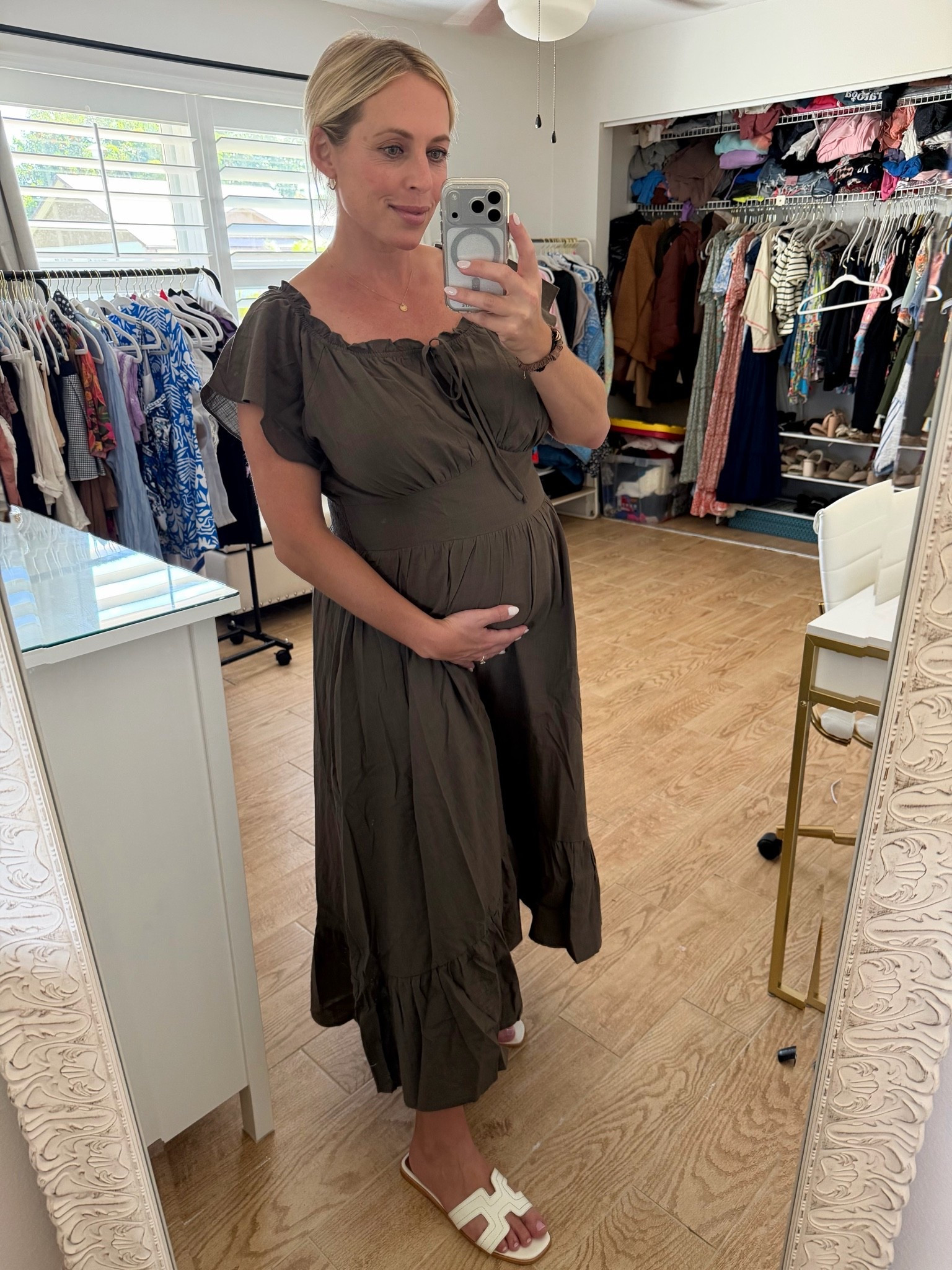 Midi dress, wearing XL at 26 weeks pregnant

#LTKMidsize #LTKootd #LTKSeasonal