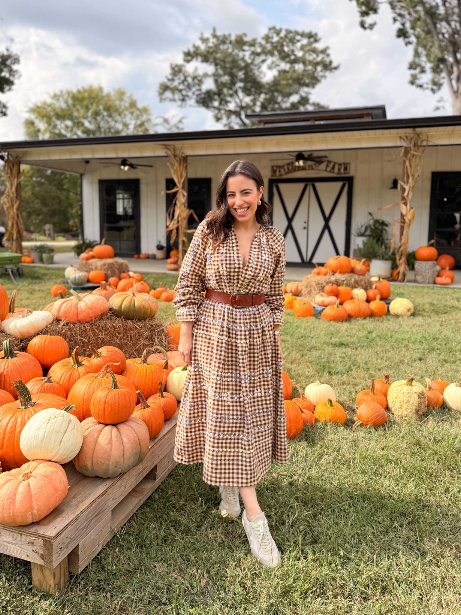 The perfect fall gingham midi dress! Wearing size 2, runs true to size and comes with a belt. Also obsessed with this western belt!



#LTKPetite