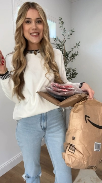 Amazon haul! Date night outfit, Christmas, family photos outfit.

#LTKFindsUnder100 #LTKFindsUnder50 #LTKHoliday