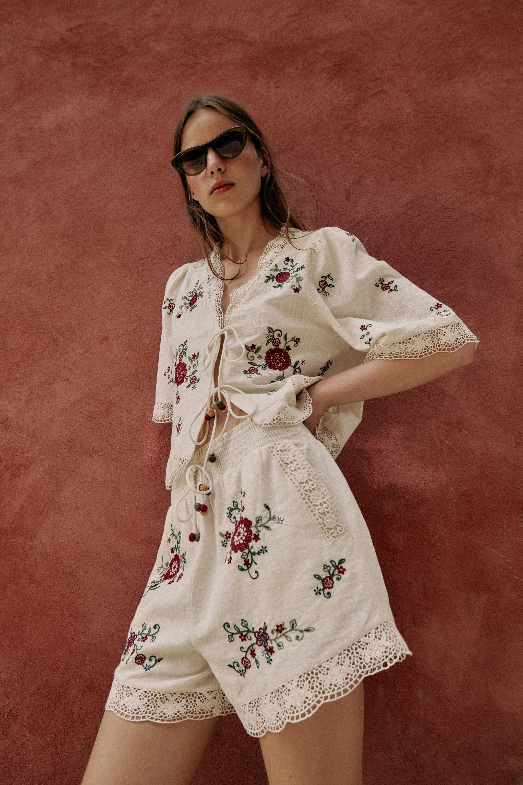 EMBROIDERED FLORAL SHORTS | Zara US