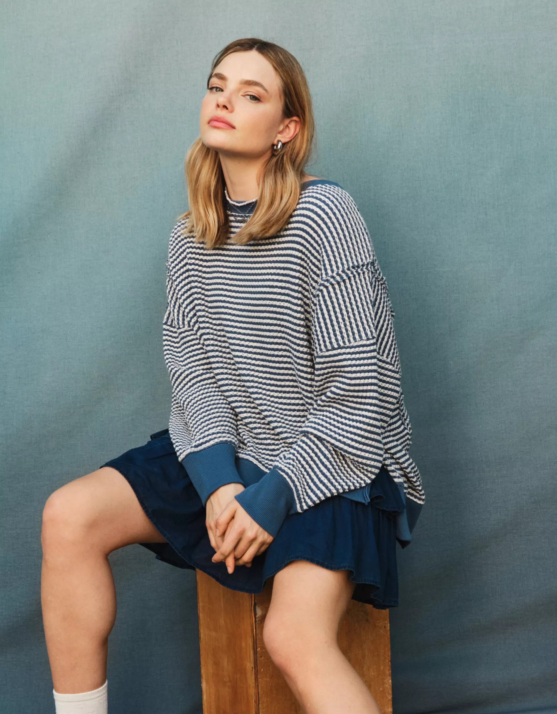 AE Big Hug Crew Neck Sweatshirt | American Eagle Outfitters (US & CA)