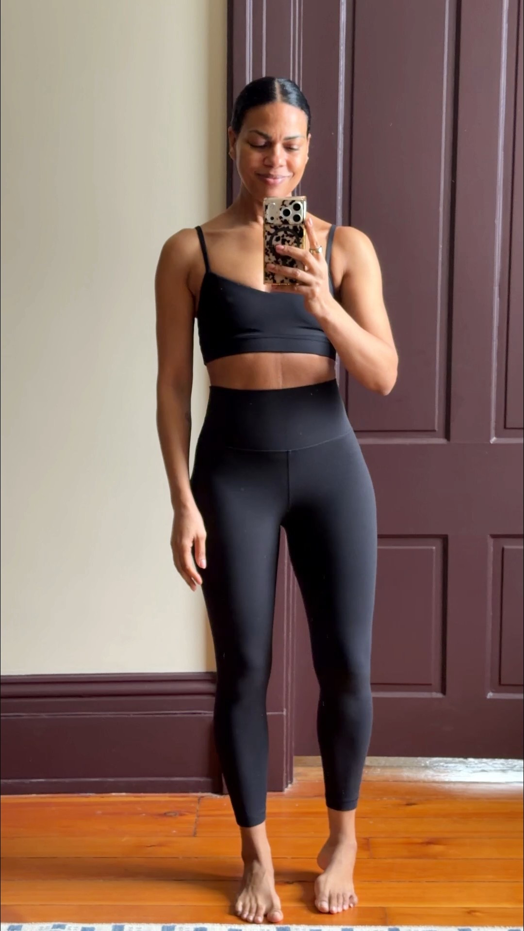 If you’ve been here for the last 3ish years you know I’ve had these leggings for awhile! I did a whole see through test, they’re so comfy and I’ve had the same pair for years AND they’re $32! They came out with new tops!



#LTKActive