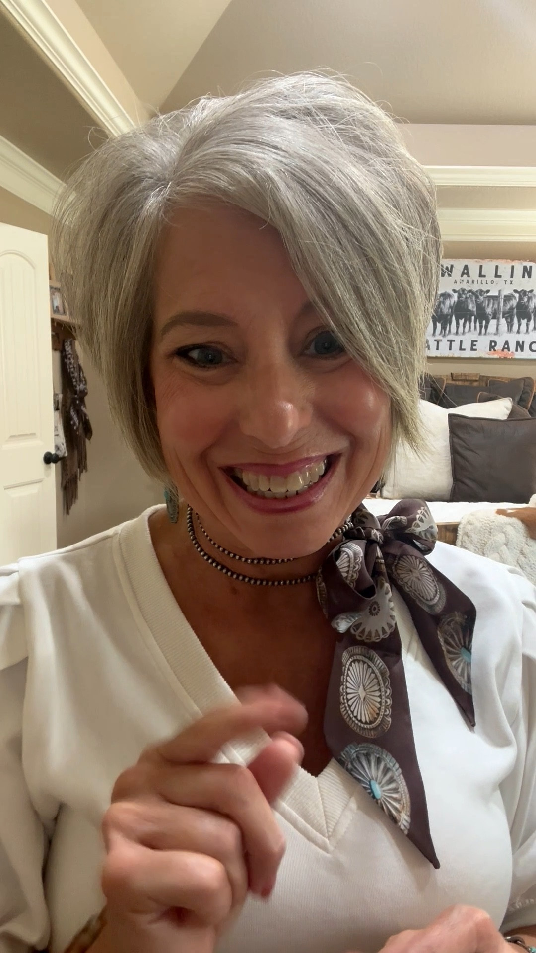 The cutest scarf tie! Use any short necklace and a Twilly scarf. My Navajo pearls are real, but I linked a faux pair as well and a package of twillies you can use all different ways! 

#scarfties #styletips #wardrobetips #twillyties #scarves 

#LTKStyleTip #LTKOver40