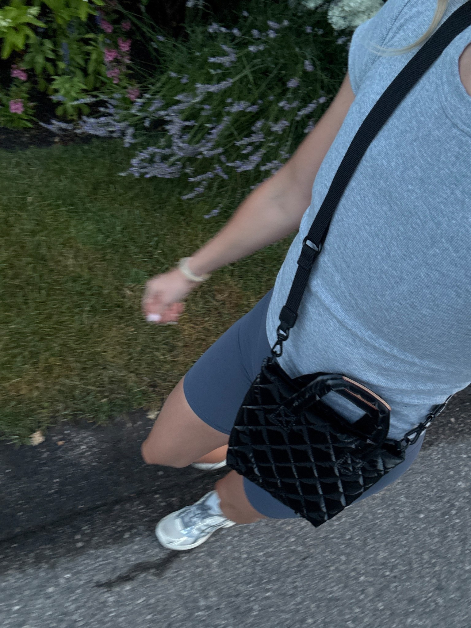 My morning walk to Pilates and I’m obsessed with this MZ Wallace micro tote!!!

#LTKActive #LTKSeasonal #LTKItBag
