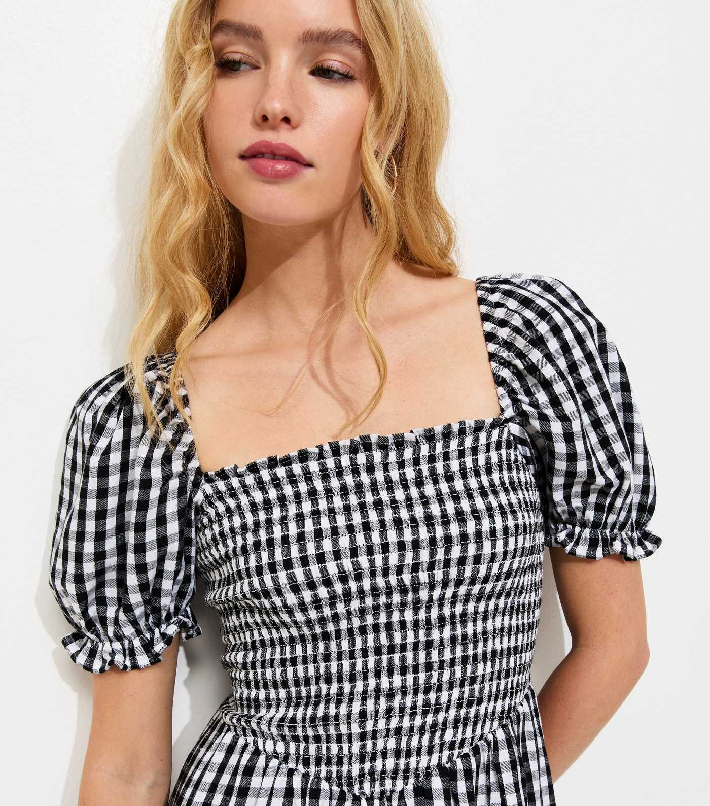 Black Gingham Shirred Puff Sleeve Midi Dress | New Look | New Look (UK)