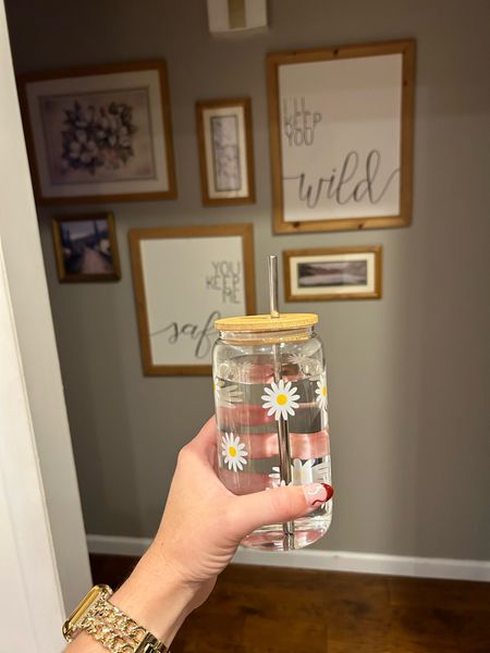 Glass daisy water + iced coffee cup 🌼
Aesthetic cold cup 🤍

#LTKhome #LTKGiftGuide #LTKfindsunder50