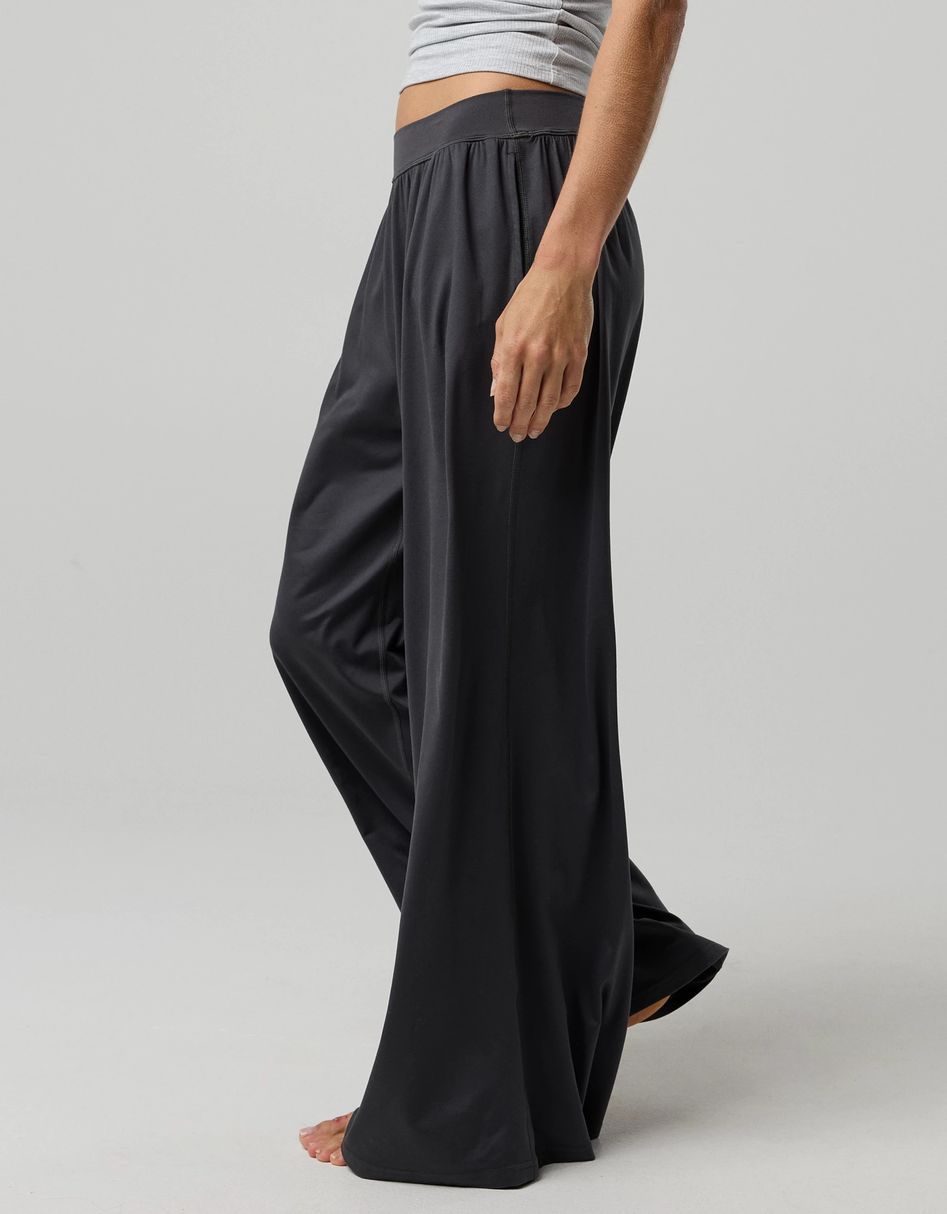 OFFLINE By Aerie The Hugger Go With The Flow Super Wide Leg Pant | Aerie