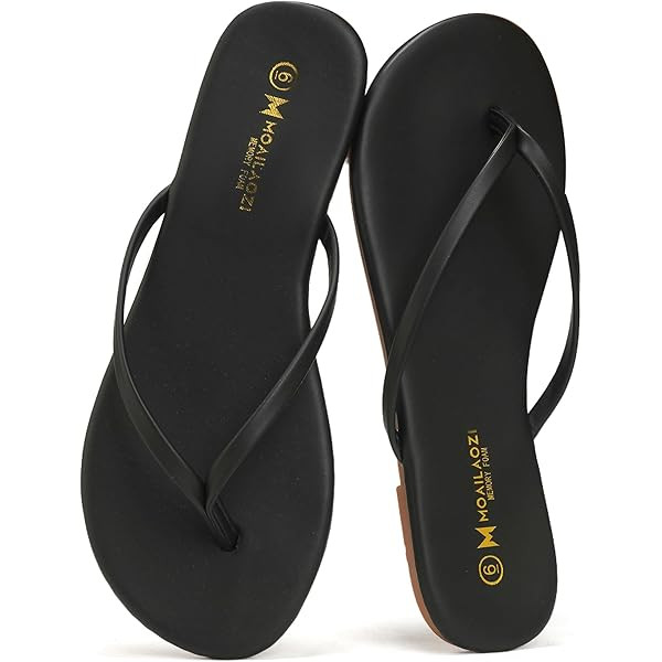 Amazon.com | mazeskin Women's Memory Foam Comfortable Flat Thong Sandals Dressy Summer Beach Leat... | Amazon (US)
