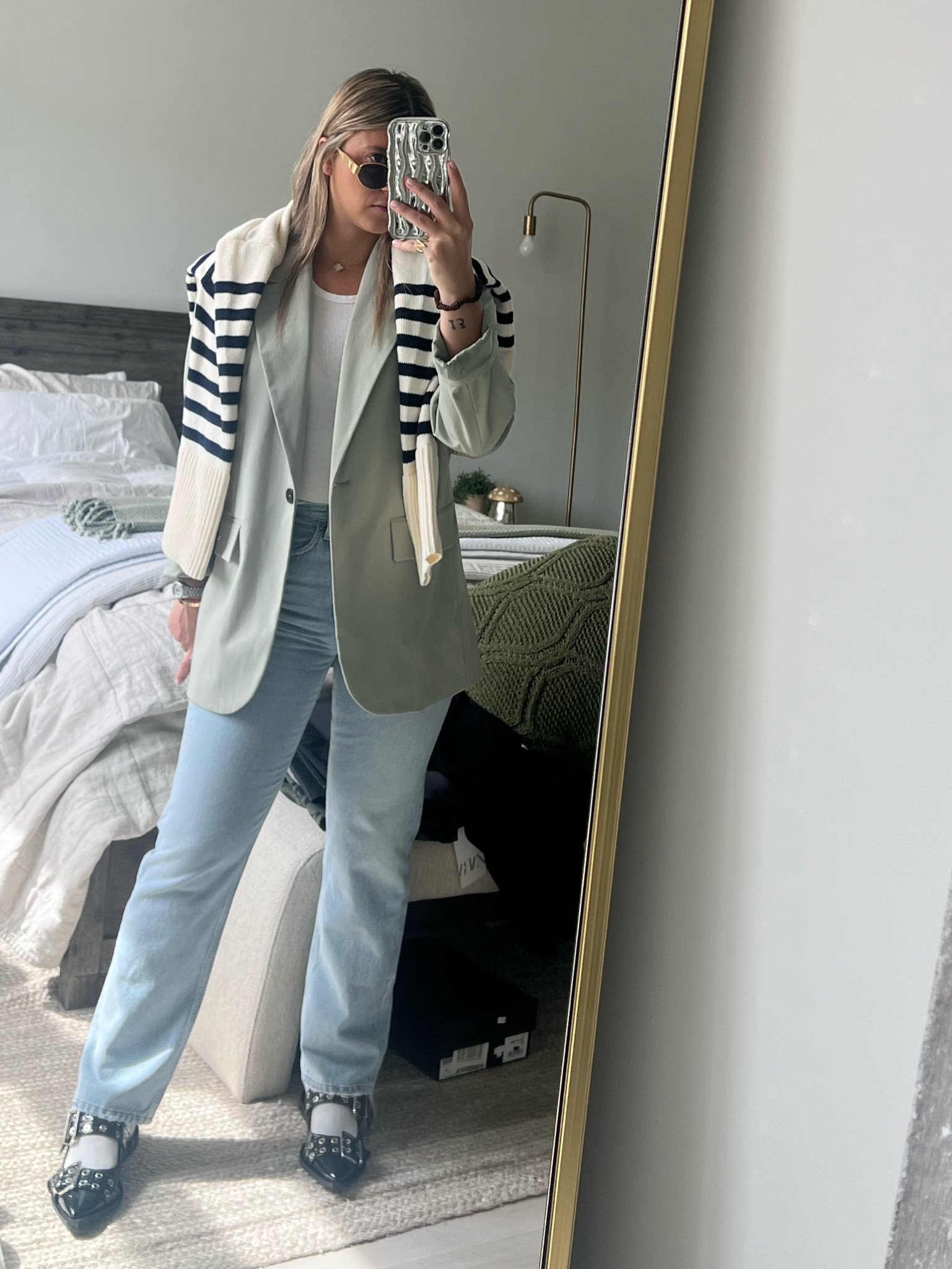 Shop this look

#LTKtravel #LTKstyletip