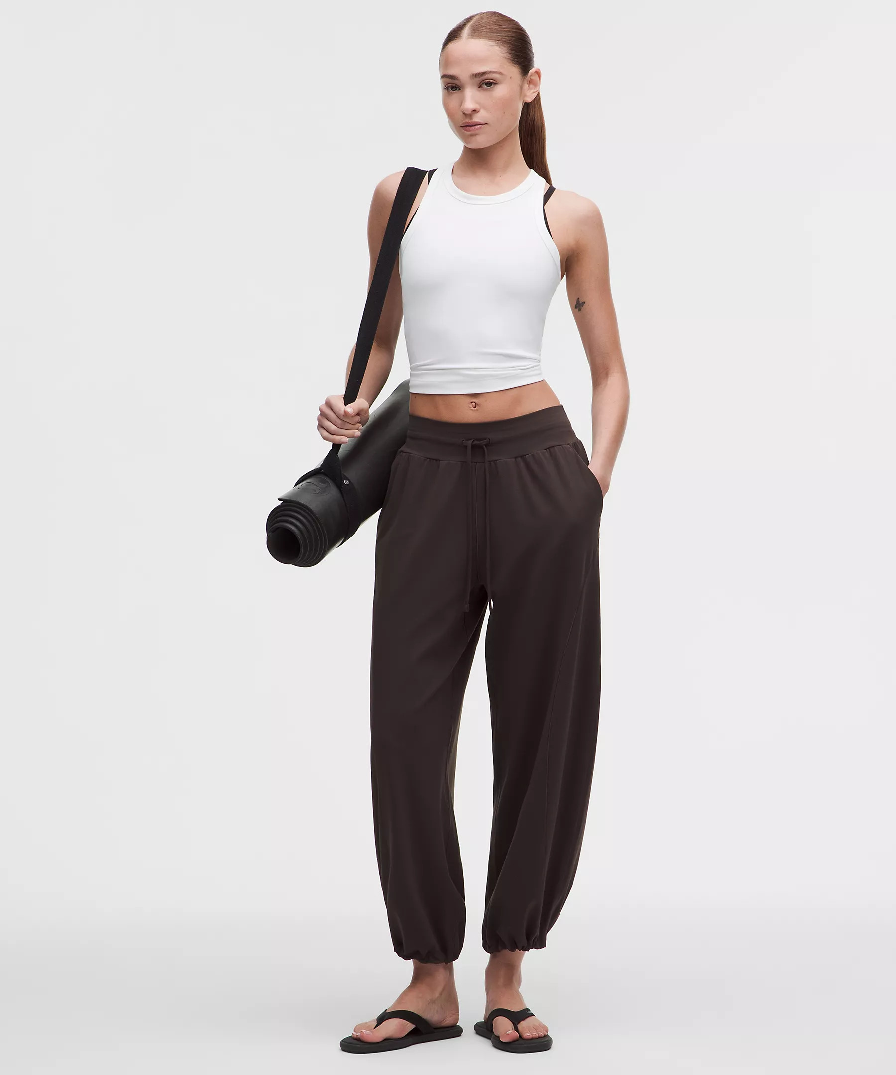 Groove Low-Rise Relaxed Cinch Pant | Lululemon (US)