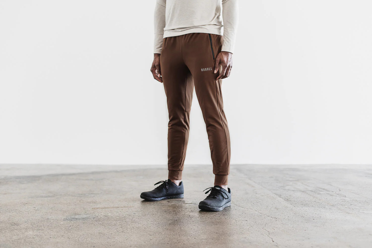 MEN'S JOGGER - MEN'S LIGHTWEIGHT JOGGERS | NOBULL | NOBULL