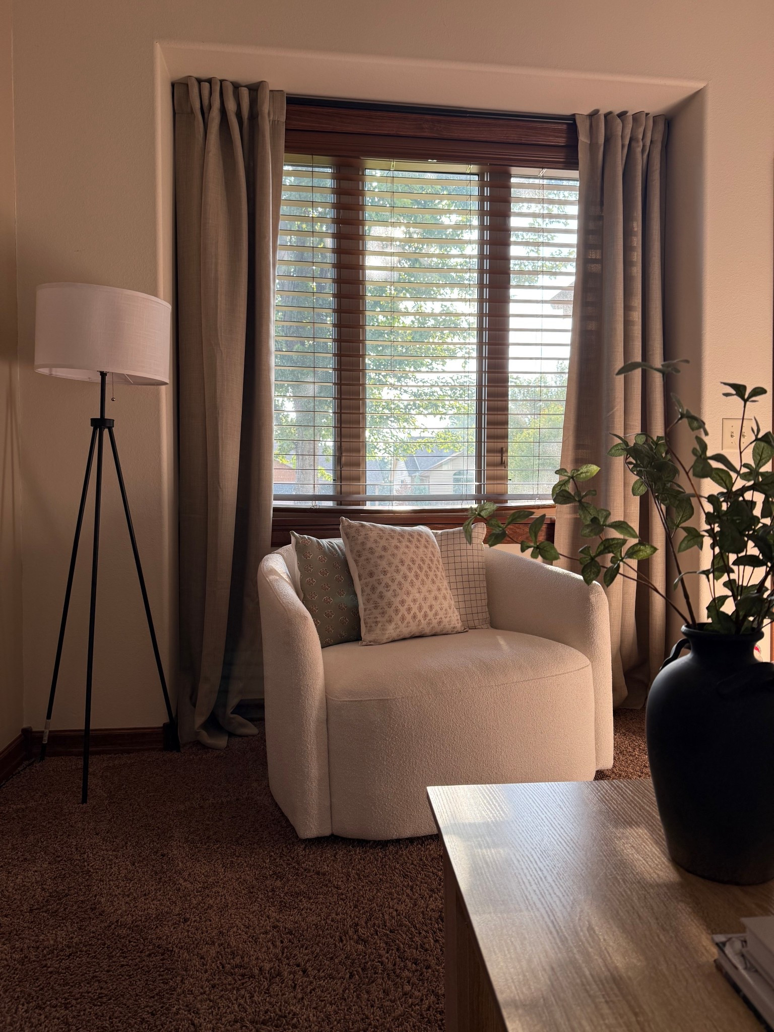 Accent chair! Perfect for a living room, nursery or master bedroom! So comfy ☁️

#LTKHome #LTKFamily