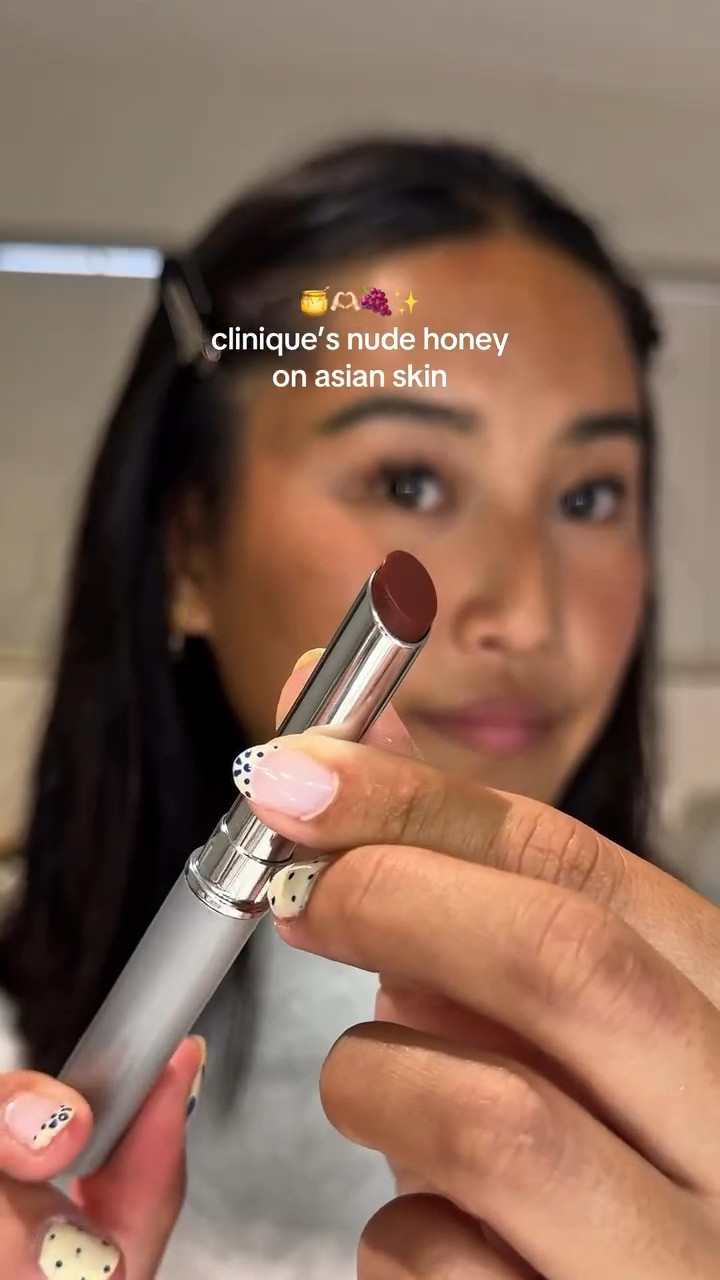 you’ve heard of black honey, but have you met nude honey?🍯✨🍇 the perfect subtle berry tone lipstick from Cliniquee

#clinique #cliniquenudehoney #cliniqueblackhoney #lipstickswatch #newmakeup #makeupswatch 

#LTKStyleTip #LTKFindsUnder50 #LTKBeauty