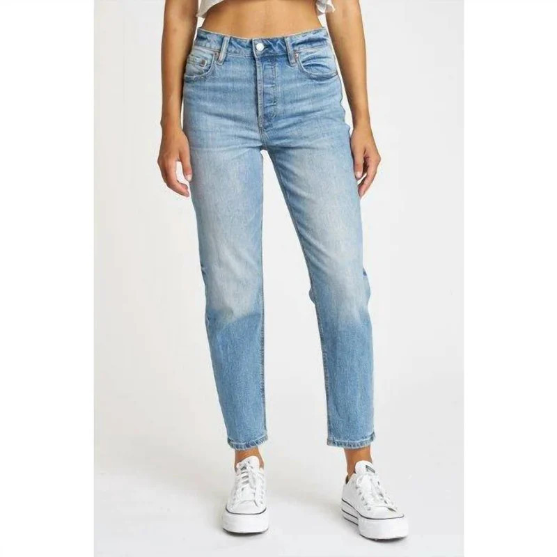 Daze Denim Mom Jeans In Fools Gold - Blue - US 27 | Verishop