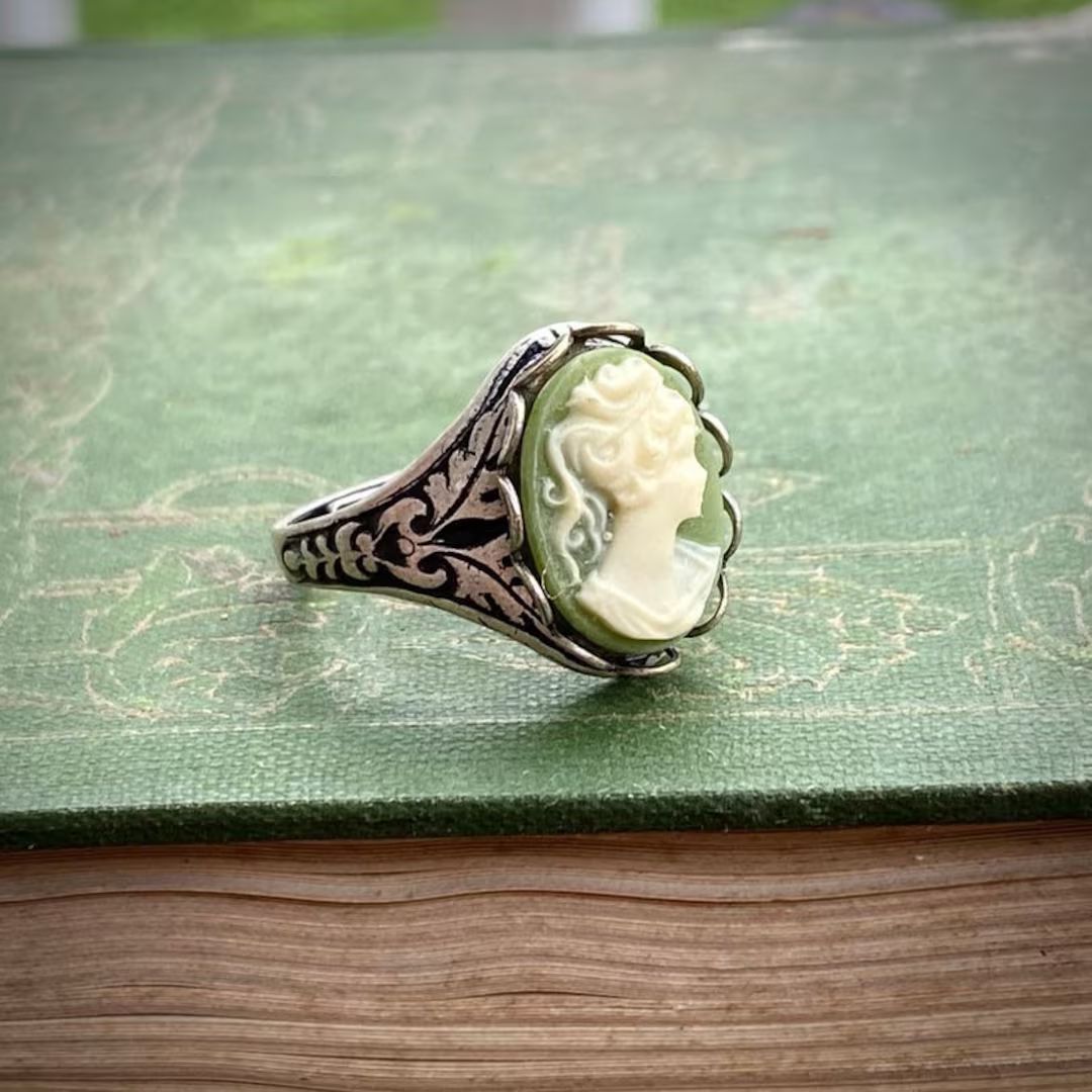 Cameo Ring Green Lady in Antique Silver Adjustable | Etsy (US)