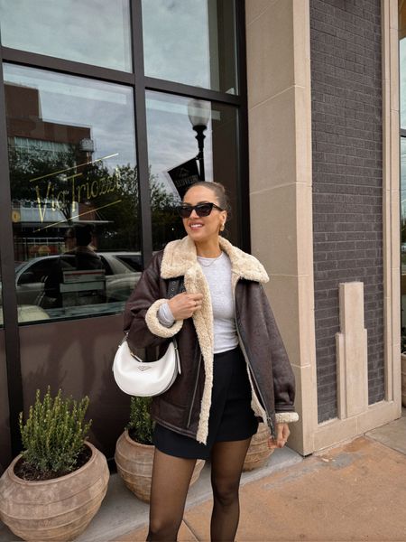 So obsessed with this shearling jacket! I'm wearing a size S in everything & my shoes run TTS. Use my code LAURENR20 to get 20% off my shoes.