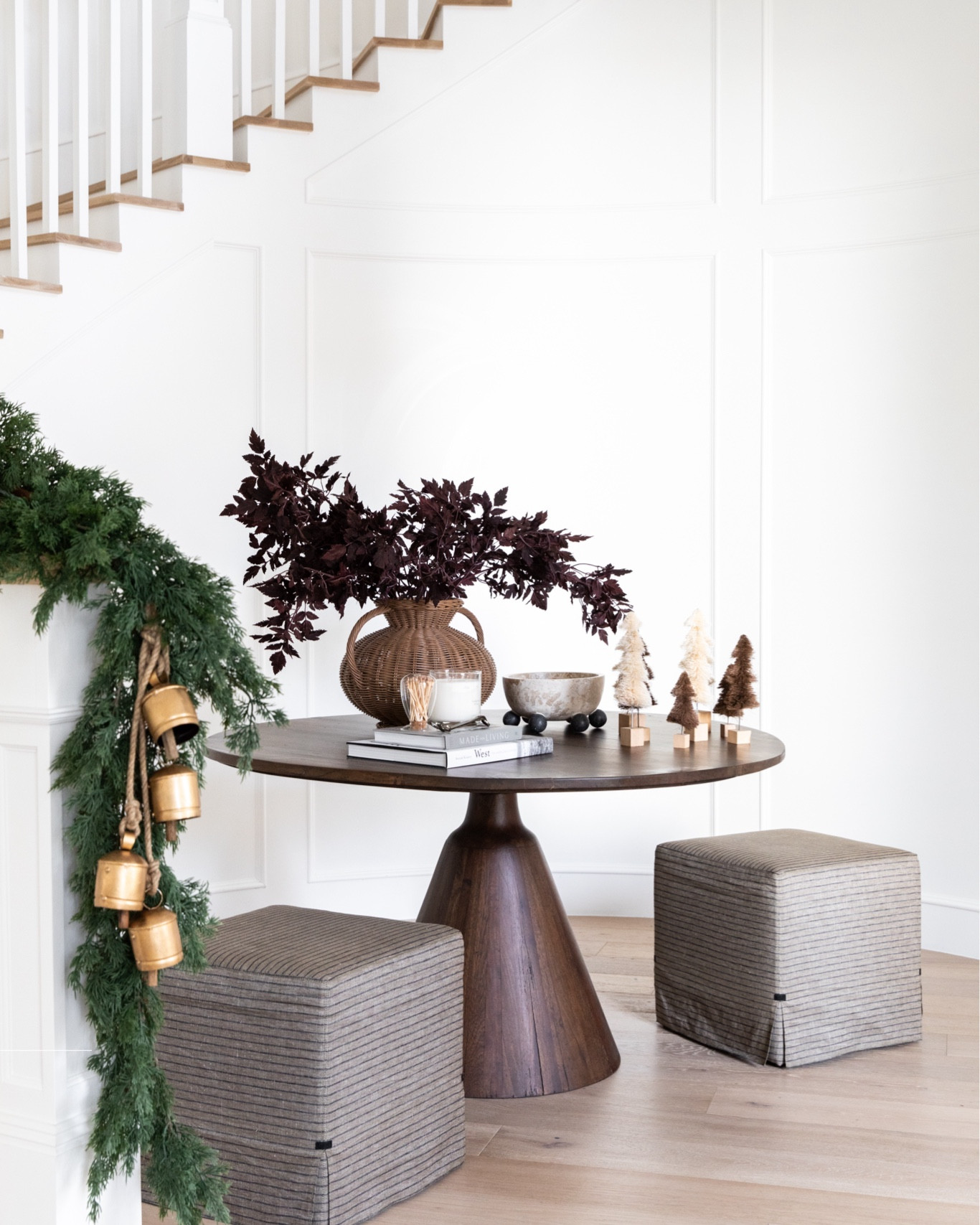 Chilly weather, warm welcome 🤍



#LTKSeasonal #LTKhome #LTKHoliday