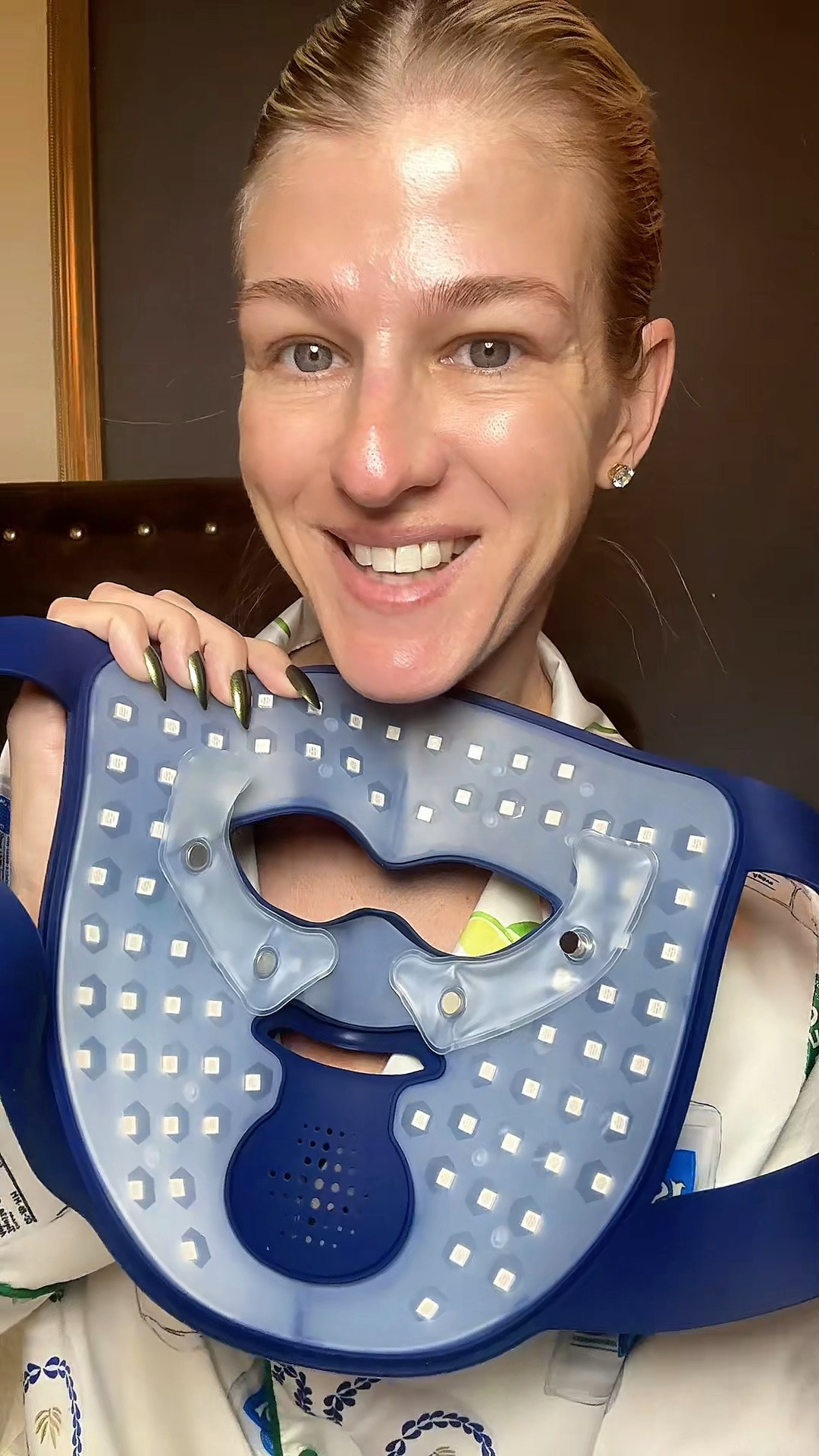 Reverse time with INIA led face mask  

#LTKBeauty #LTKmorningroutine #LTKOver40