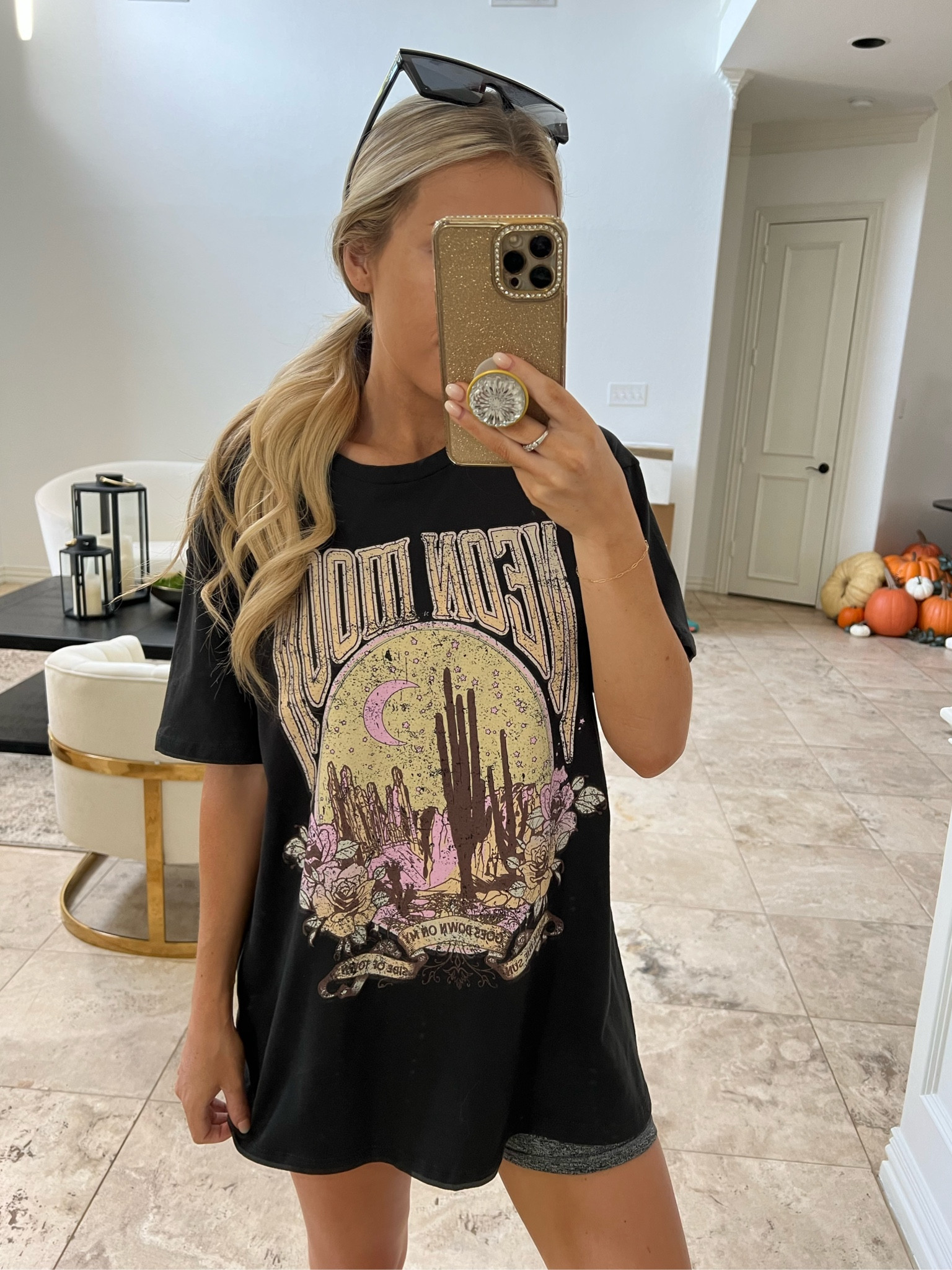 Oversized graphic tee. Western graphic tee. Neon mood. Altard state 

#LTKunder50 #LTKstyletip #LTKSeasonal