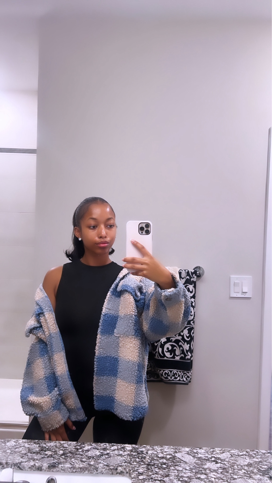 Casual cozy winter-to-spring transition outfit 

#LTKfindsunder100 #LTKfindsunder50 #LTKSeasonal