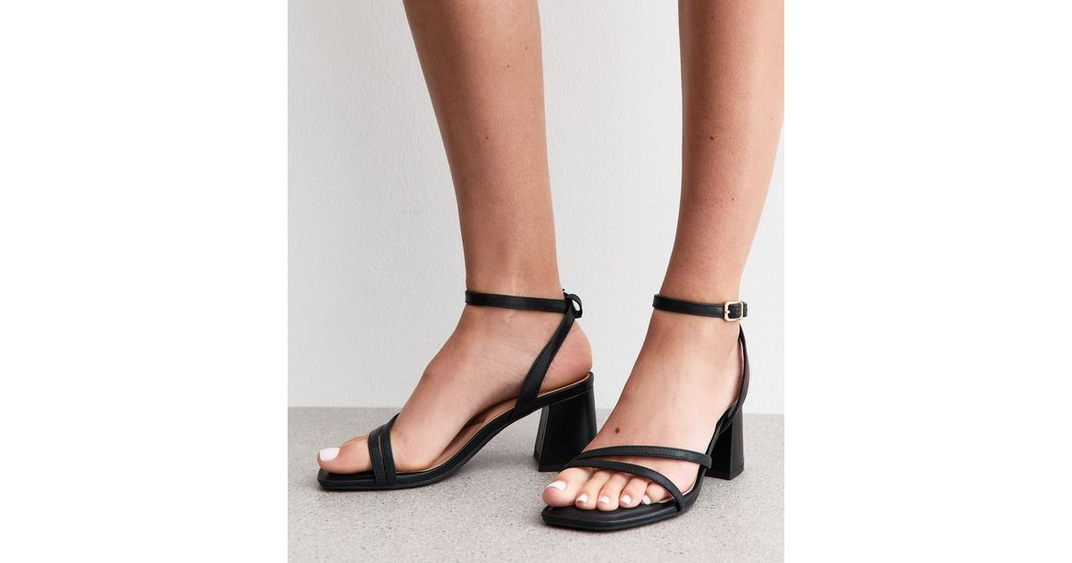 Wide Fit Black Faux Leather Block Heel Sandals | New Look | New Look (UK)