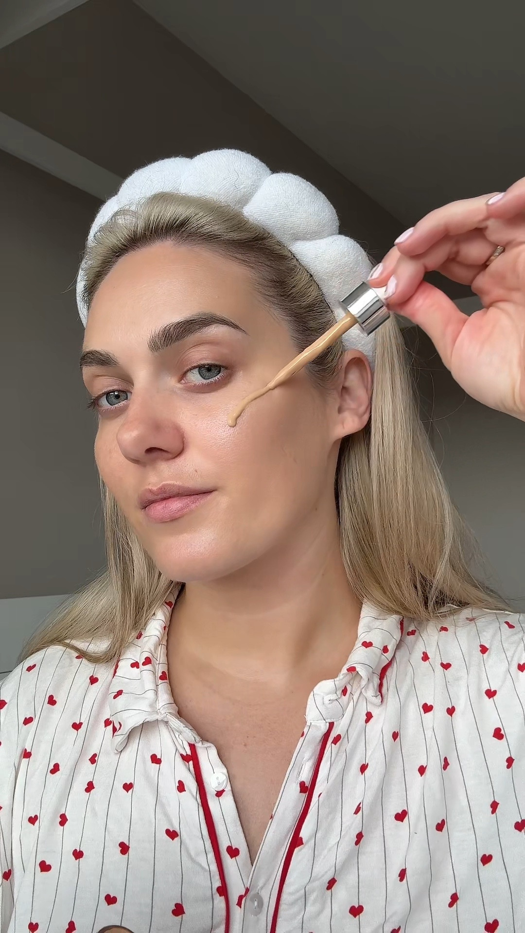 GRWM to go to a concert alone, eeeek 🎶 💃 

Primer - £3.49 skin cream from Boots!
Skin Tint # 1 - Better than Filters, shade 002 fair light 
Skin tint #2 - Super stay (slightly more coverage than the first), shade 31
Concealer -  Haus Labs, spenny but that applicator 🤤😍, shade 13 neutral light
Brows - Maybelline build a brow, the comparison in the video says it all
Concealer brush - Morphe 
Cream blush - HUDA omggg loooove, this stuff smells delicious, blends beautiful and the colours 👌🏼 chefs kiss, shades strawberry cream and cotton candy 
Bronzer - good old trusty Benefit  (also used as eyeshadow, love the effect it gives bringing it all together)
Blush and bronzer brush - Refy
Powder - Huda!
Eyeliner - Fenty, fierceeee 🐈‍⬛ 
Lashes - Tatti Lashes
Lip liner - Charlotte Tilbury, pillow talk medium
Lip Gloss - Ciate 
Setting spray - pulled out the one size iykyk!

#LTKuk #LTKxSpaceNKIE #LTKbeauty