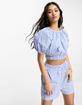 ASOS DESIGN – Blau gestreiftes Oberteil mit Zierausschnitten, Kombiteil | ASOS (Global)