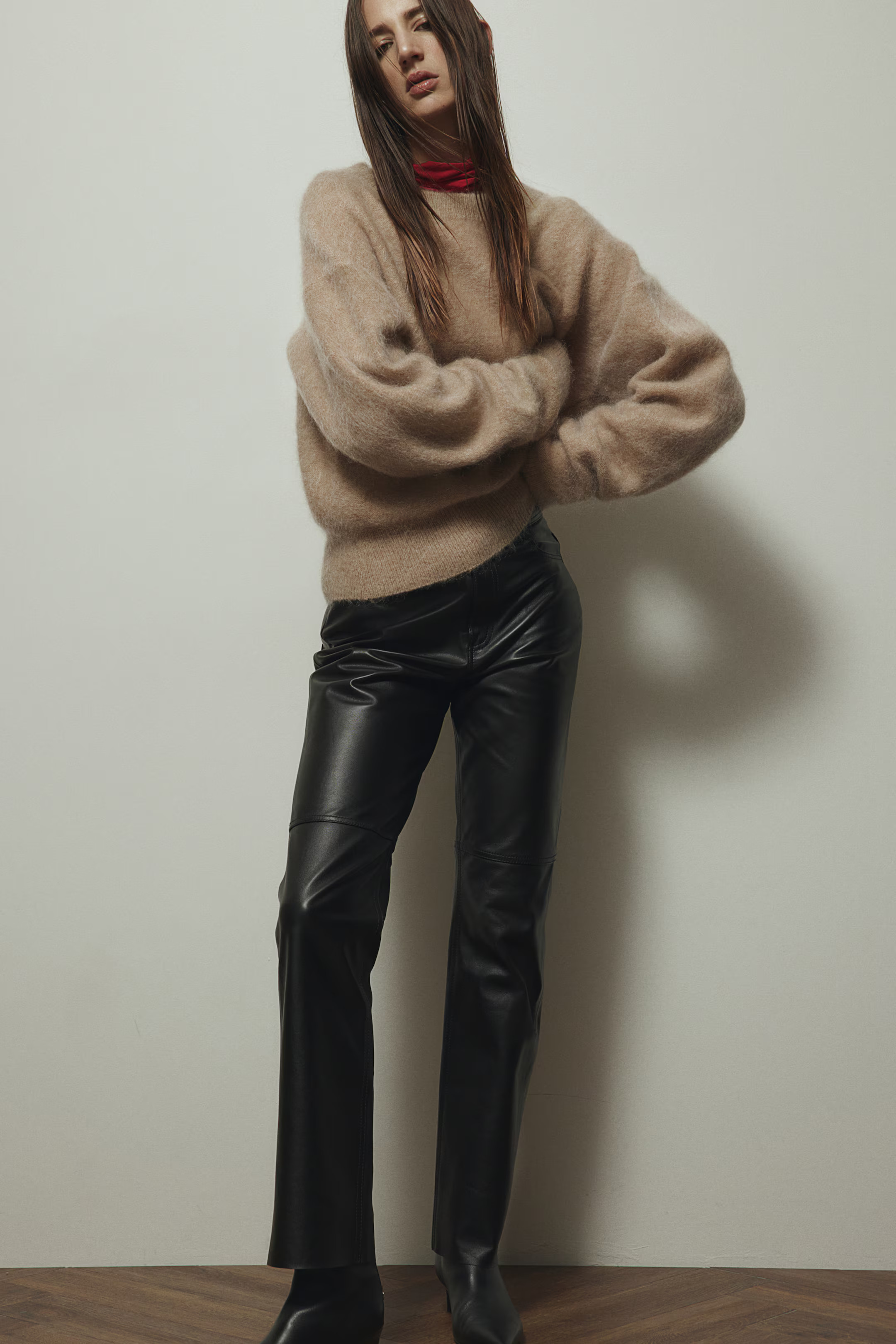 Oversized mohair-blend jumper - Round neck - Extra long sleeve - Beige - Ladies | H&M GB | H&M (UK, MY, IN, SG, PH, TW, HK)