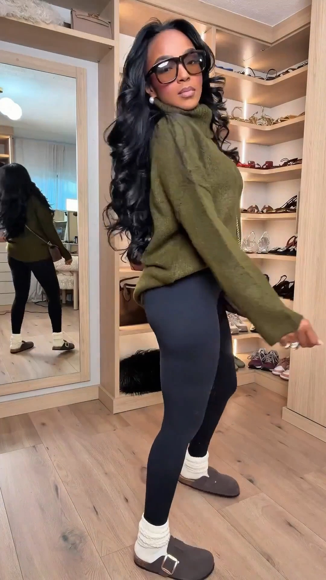 ✨ Easy Legging Outfits That Still Look Polished 🤍

Leggings don’t have to feel casual — these looks prove you can stay comfortable and still look elevated. Clean layers, intentional silhouettes, and simple accessories make leggings work for real life while still feeling put together.

Perfect for:
• Busy days on the go  
• Errands and school drop-offs  
• Casual plans when comfort matters  

📏 Fit + Details:
• Leggings — stretchy, smoothing, true to size  
• Tops & layers — structured enough to elevate the look  
• Boots & accessories — the key to making leggings feel intentional  

📏 Sizing: Small  
📐 Measurements: 5’4” · 140 lbs · 36D · 27” waist · 40” hips  

Tap to get details.

Polished legging outfits, elevated athleisure looks, comfy but chic outfits, everyday casual style, leggings outfit inspiration for petite women.

Follow me on Instagram and YouTube @kirasfashionfinds  

Comment SHOP below to receive a DM with the link to this post on my LTK ⬇  
https://liketk.it/5HyKe  

#liketkit #LTKFinds #LTKootd #LTKPetite
@shop.ltk