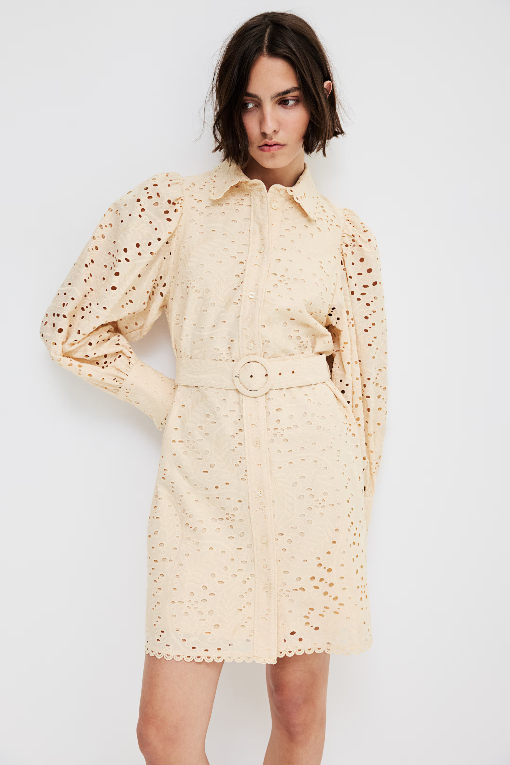 Overhemdjurk met broderie anglaise | H&M (DE, AT, CH, NL, FI)