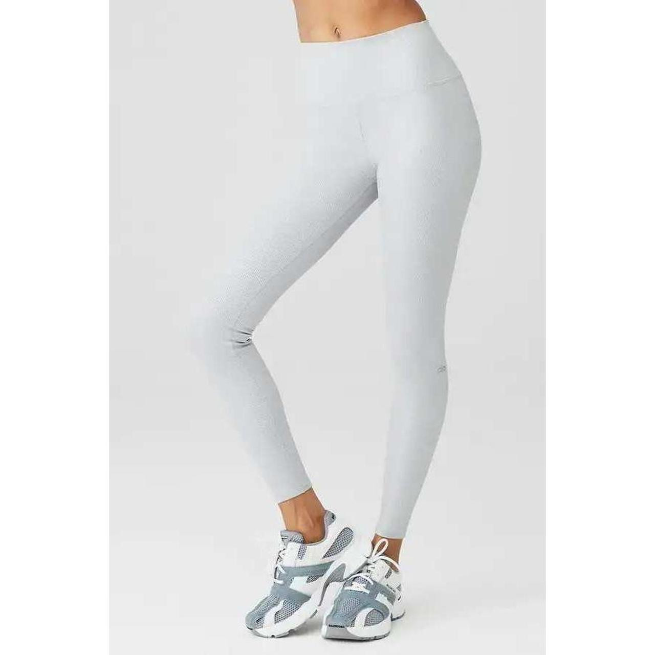 Alo Yoga Women's Leggings - Silver/Grey - S | Depop US