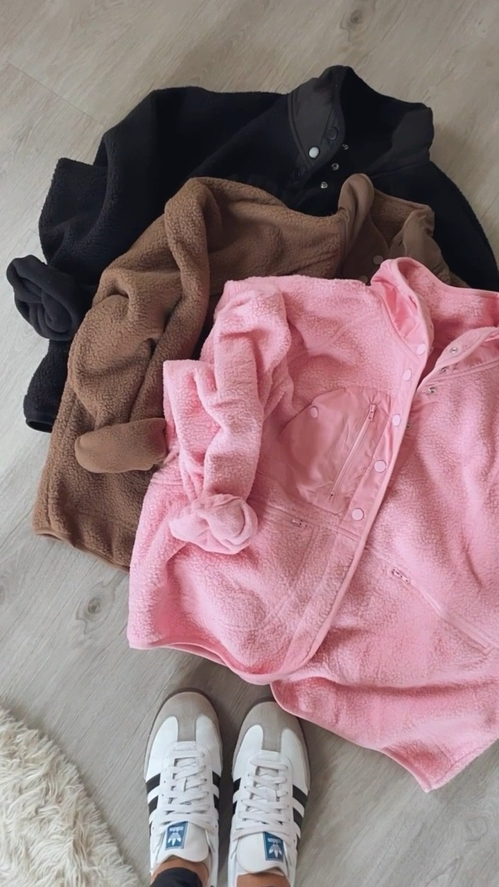 Lululemon looks for less sized up to a large. Fall fashion. Save vs splurge. Athleisure. Gift guide for her. Gift guide for her. Gift guide for teens. Black Friday sale. 
Sale. Gift guide for teens. Black Friday sale 




#LTKHoliday #LTKGiftGuide #LTKCyberWeek