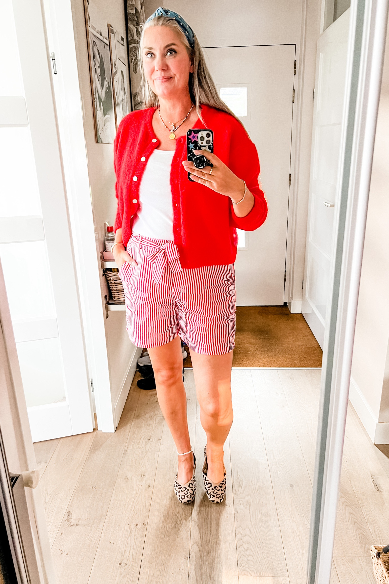Ootd - Sunday. Red cardigan and striped shorts from Je m’appelle (can’t be linked), white tank top, smiley face necklace and leopard ballerinas. 



#LTKnederlands #LTKeurope #LTKsummer