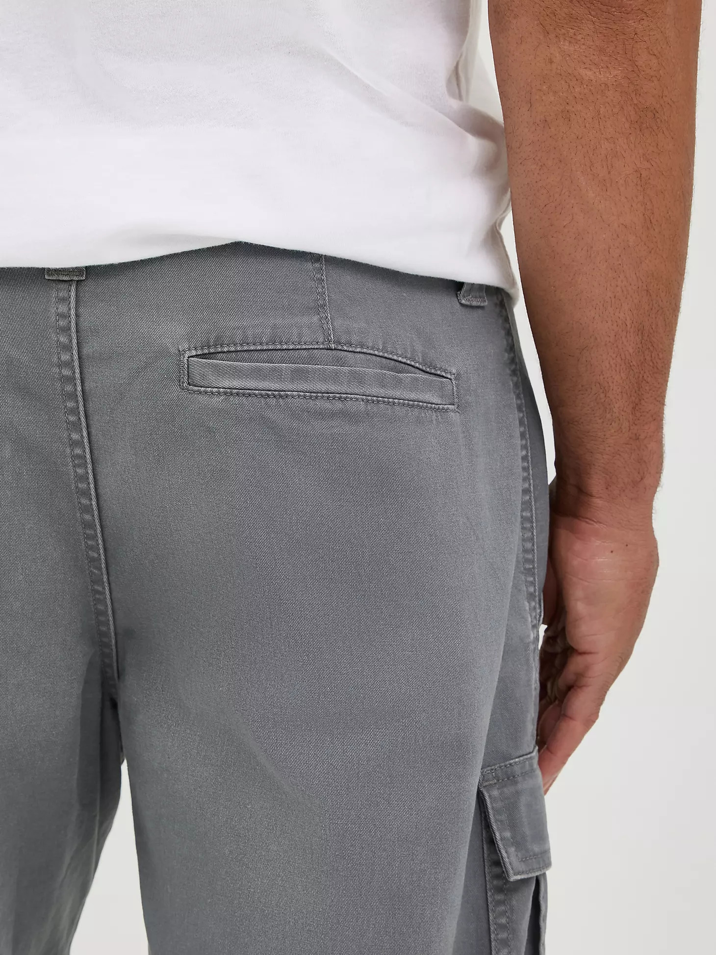 Men's Five Star Premium Cargo Short in Pewter | Wrangler