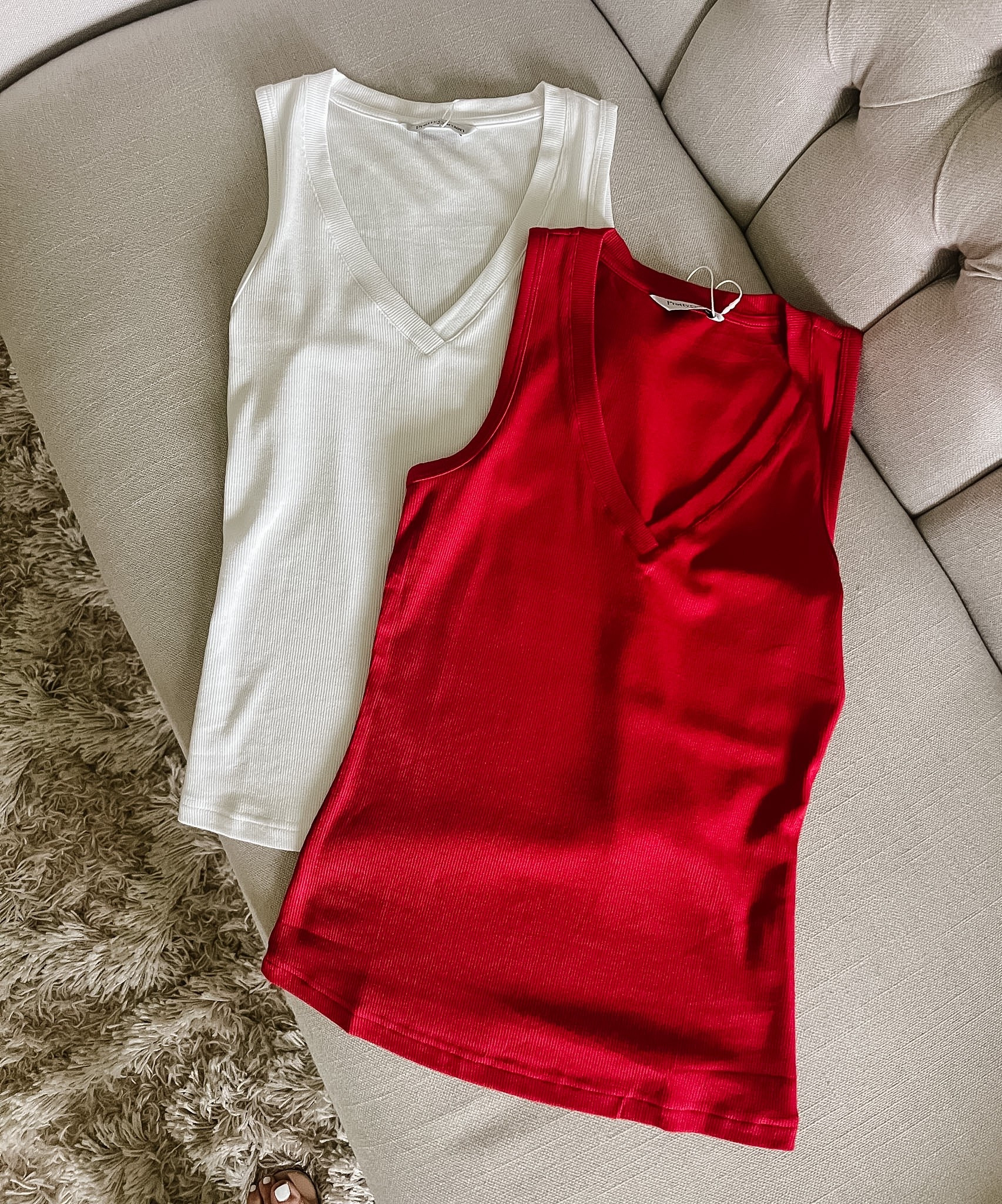 Amazon Fashion Faves! 

Here is a close up of those ribbed v-neck tank tops. I love how they’re regular bra friendly!

#LTKOver40 #LTKSeasonal #LTKPetite