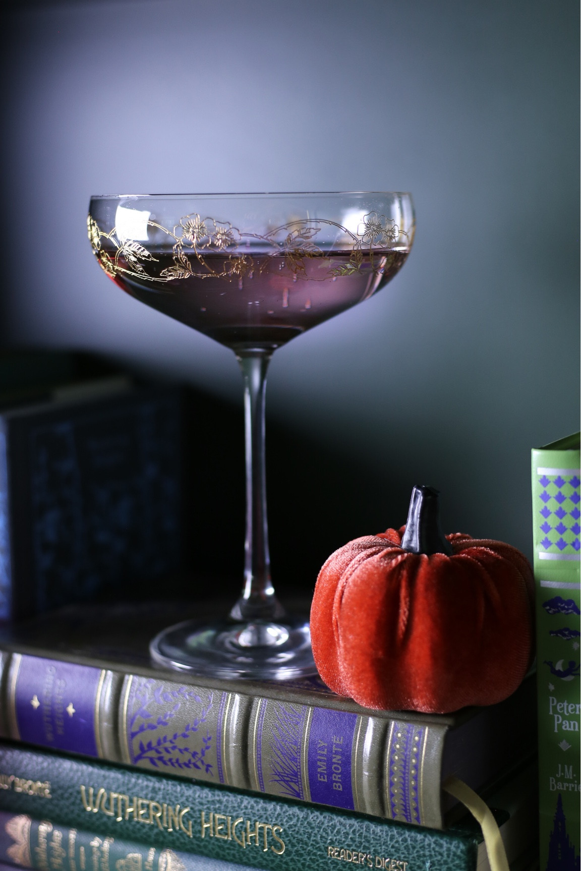 Gold floral coupe champagne glasses  

#LTKhome